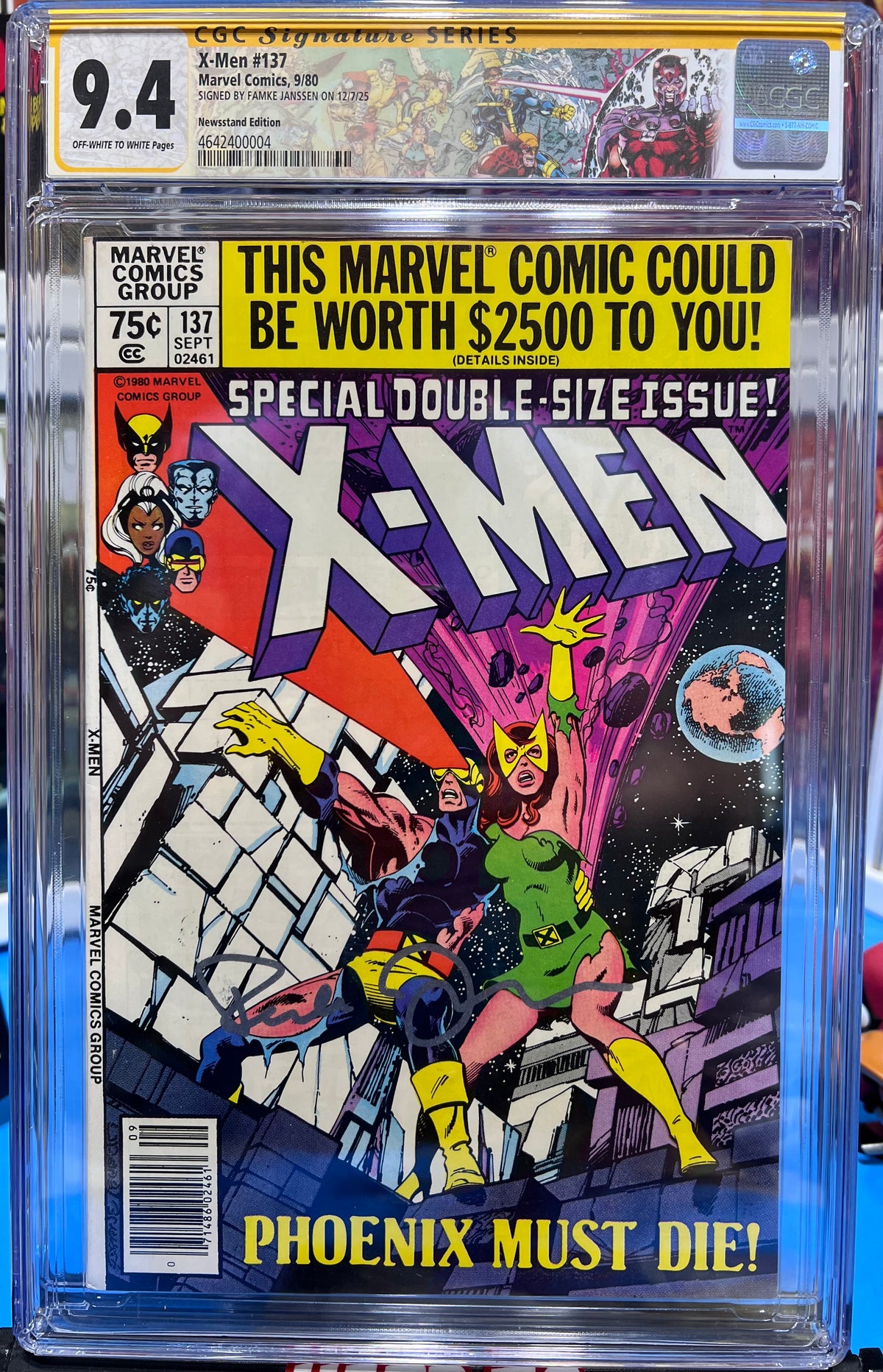 9.4 CGC X-MEN #137 (1980) SIGNED FAMKE JANSSEN - DEATH OF PHOENIX