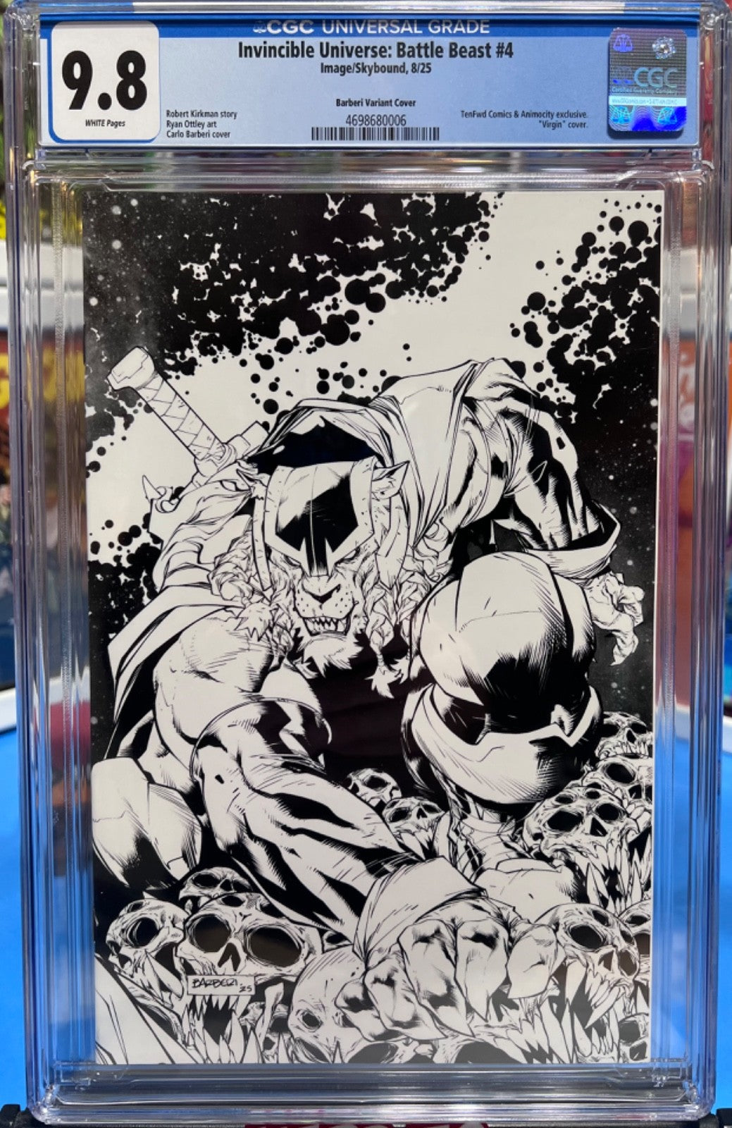9.8 CGC INVINCIBLE UNIVERSE BATTLE BEAST #4 EXCLUSIVE B&W VIRGIN - BARBERI