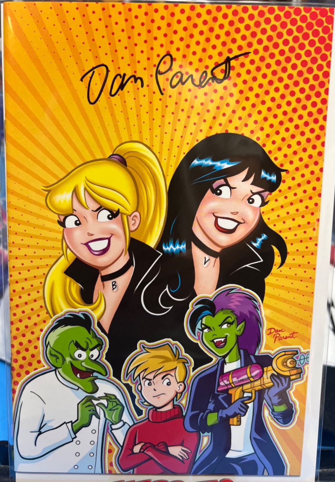 ARCHIE BETTY & VERONICA  SPY GIRLS #1 SIGNED VIRGIN EXCLUSIVE  - PARENT LTD 250