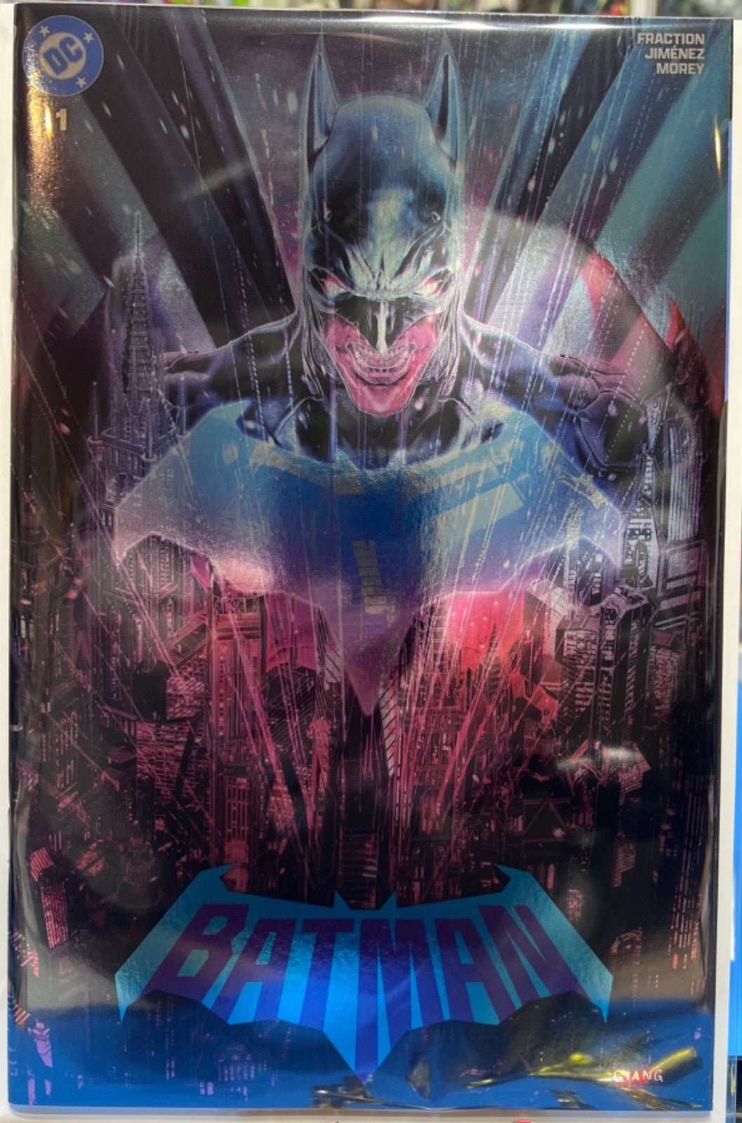 BATMAN #1 FOIL EXCLUSIVE -  JOHN GIANG 2025