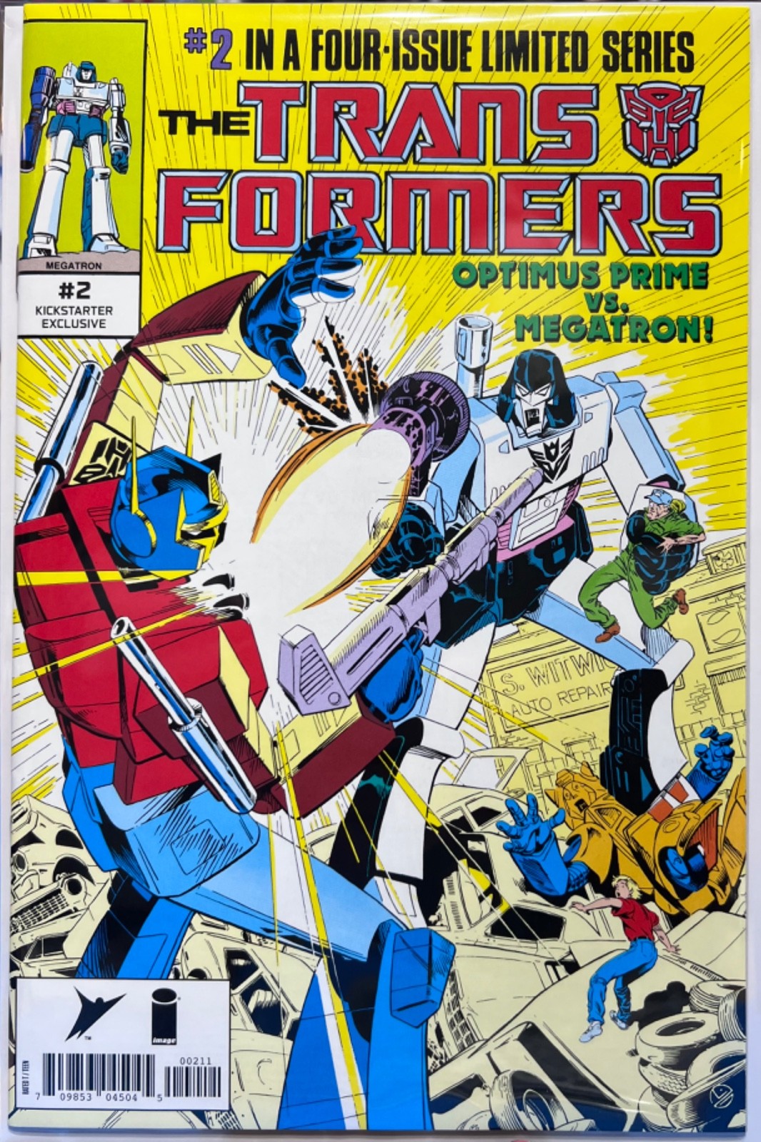 TRANSFORMERS KICKSTARTER EXCLUSIVE #2 TRADE & B&W ICONIC COVER